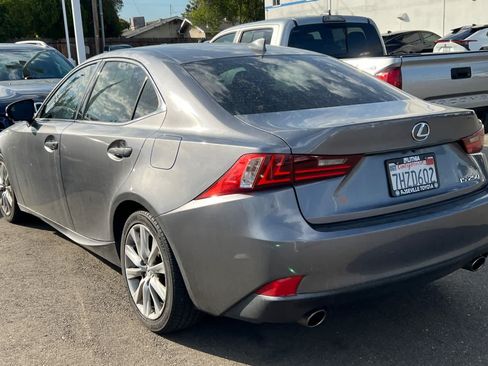 Used 2015 Lexus IS 250 RWD image 6