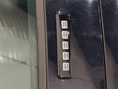 Used 2019 Ford F150 Lariat AWD/4WD image 16