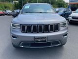 Used 2017 Jeep Grand Cherokee Limited w/ Luxury Group II image 2