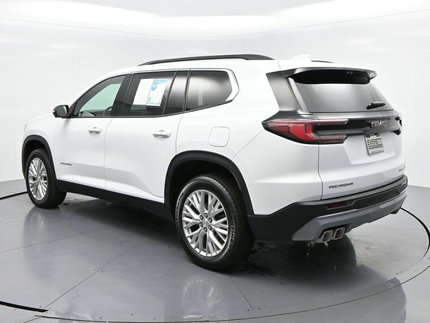 Used 2026 GMC Acadia Elevation w/ Elevation Premium Package FWD image 5