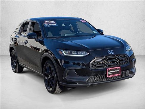 Used 2025 Honda HR-V Sport image 3
