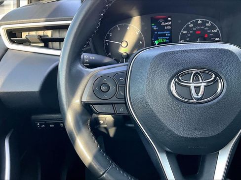 Used 2023 Toyota Corolla SE w/ SE Package FWD image 23
