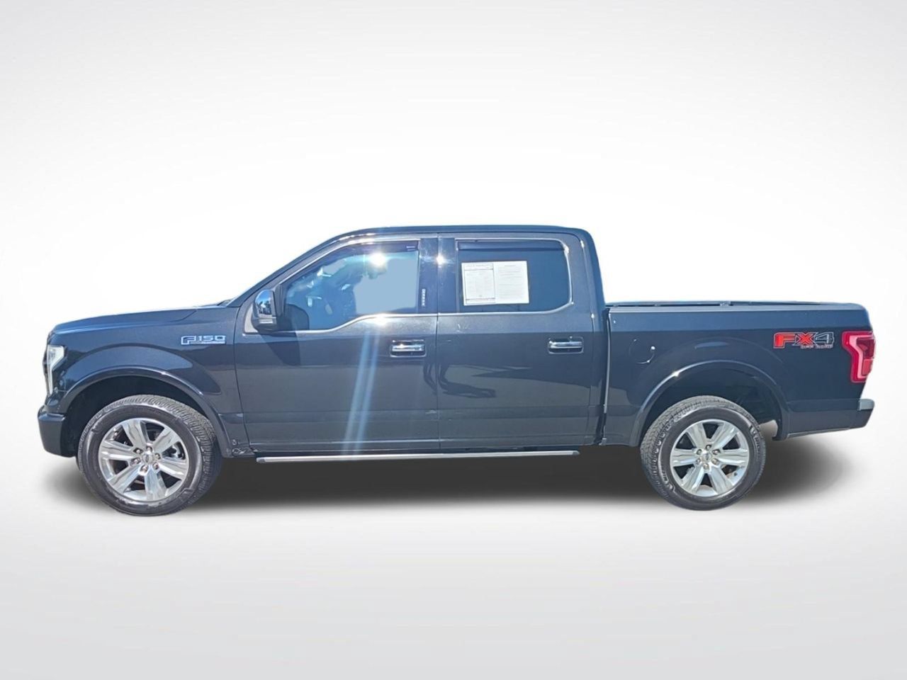 Used 2015 Ford F150 Platinum w/ Equipment Group 701A Luxury AWD/4WD image 2