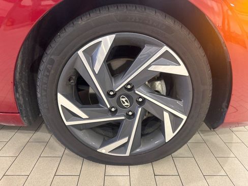 Used 2025 Hyundai Elantra Limited FWD image 49