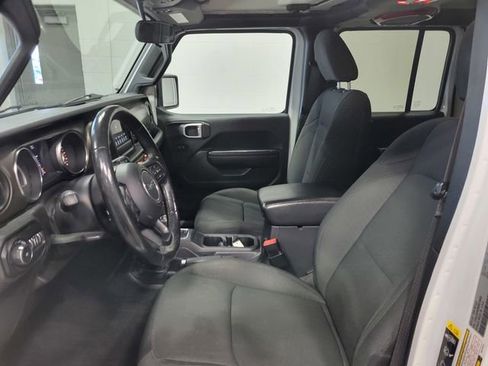 Used 2021 Jeep Wrangler Unlimited Sport image 12