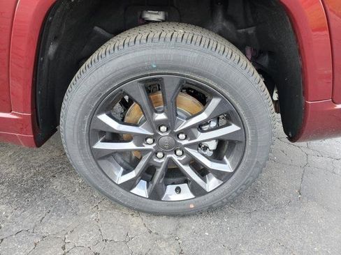 New 2026 Jeep Grand Cherokee L Limited image 30