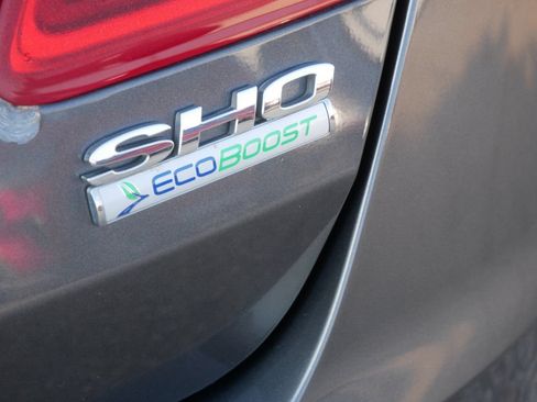 Used 2015 Ford Taurus SHO w/ Equipment Group 401A AWD/4WD image 9