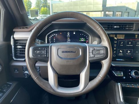 Used 2022 GMC Sierra 1500 Denali w/ Denali Reserve Package AWD/4WD image 19