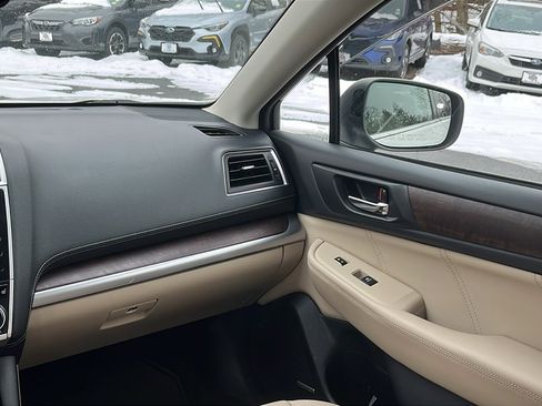 Used 2019 Subaru Outback 3.6R Limited image 24