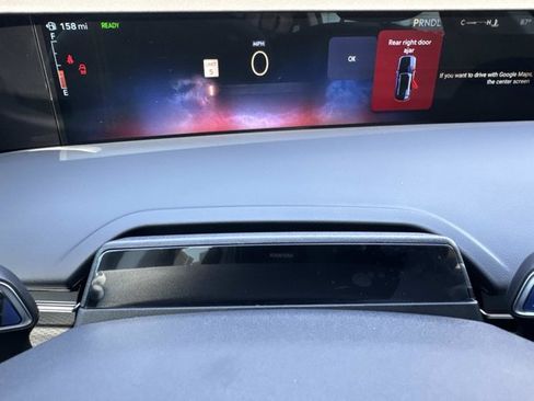 New 2025 Lincoln Nautilus Premier w/ Equipment Group 102A image 28