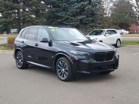 Certified 2025 BMW X5 xDrive40i w/ M Sport Package image 4