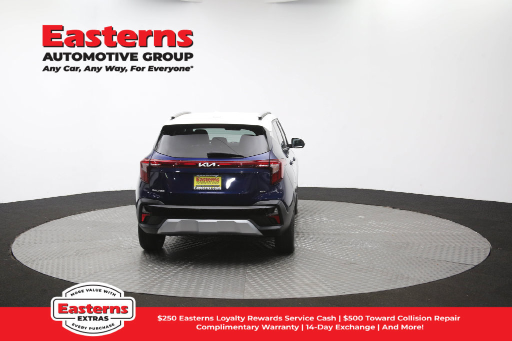 Used 2024 Kia Seltos S AWD/4WD image 43