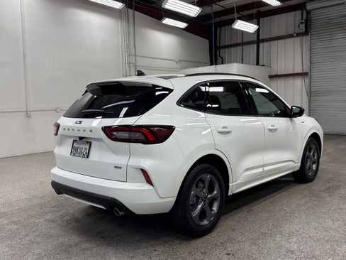 Used 2024 Ford Escape ST-Line w/ Equipment Group 301A image 18