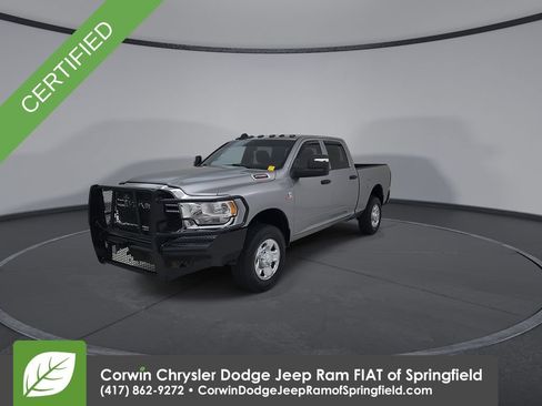 Used 2024 RAM 2500 Tradesman w/ Chrome Appearance Group AWD/4WD image 6