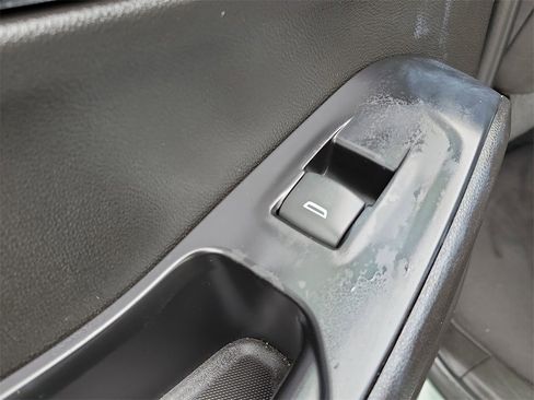 Certified 2023 Chevrolet Traverse LT image 19