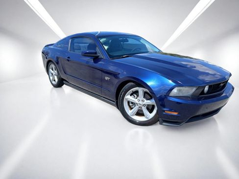 Used 2010 Ford Mustang GT RWD image 1