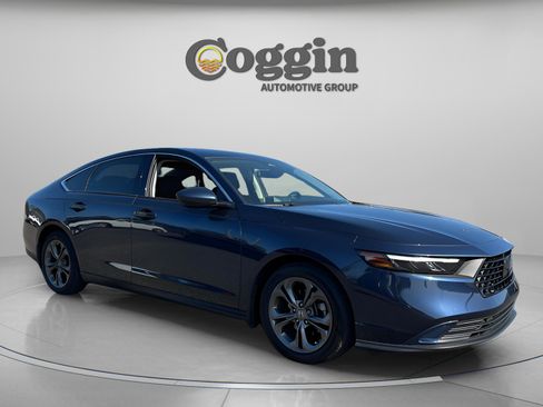 Certified 2023 Honda Accord EX image 7