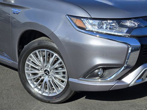 Used 2022 Mitsubishi Outlander SEL image 9