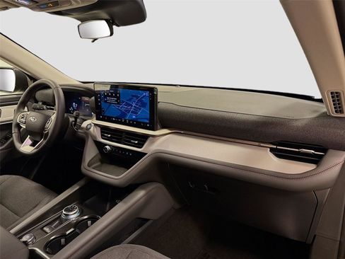 New 2026 Ford Explorer Active RWD image 28