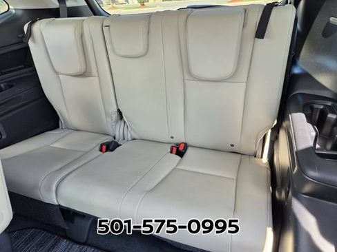 Used 2023 Subaru Ascent Limited AWD/4WD image 12