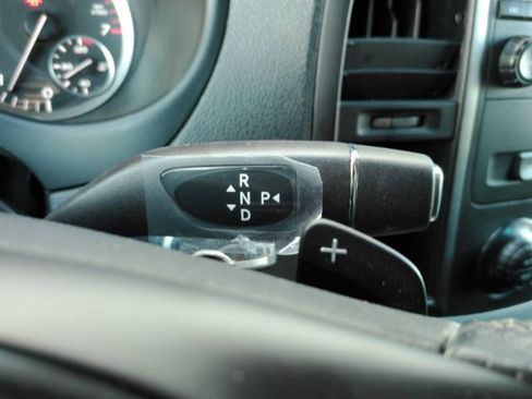 Used 2019 Mercedes-Benz Metris Passenger image 37