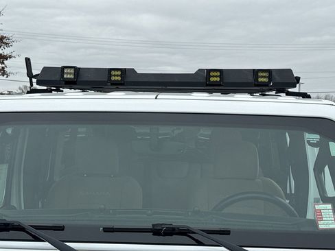 Used 2019 Jeep Wrangler Unlimited Sahara image 37