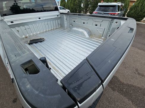 Used 2022 GMC Sierra 2500 SLE image 19