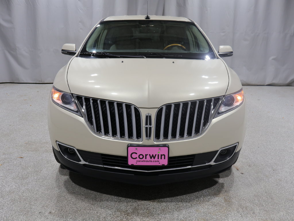 Used 2015 Lincoln MKX AWD w/ Equipment Group 101A image 9