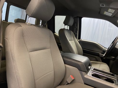 Used 2015 Ford F150 XLT w/ Equipment Group 302A Luxury image 35