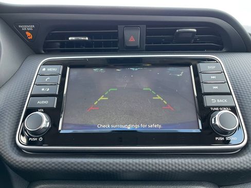 New 2025 Nissan Kicks Play S image 9