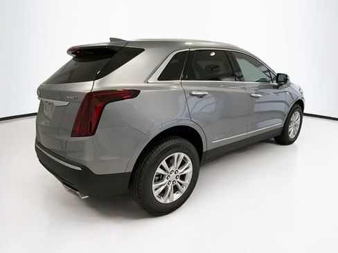New 2026 Cadillac XT5 Luxury image 7