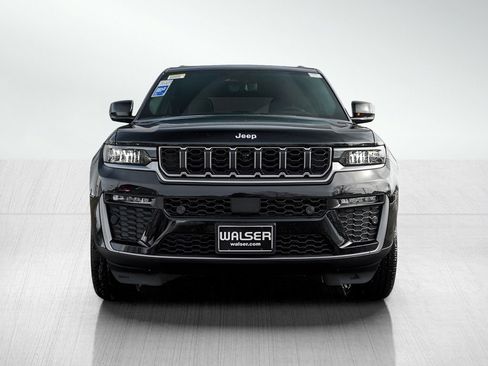 New 2026 Jeep Grand Cherokee Limited w/ Luxury Tech Group II image 2