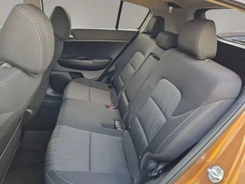 Used 2017 Kia Sportage LX AWD/4WD image 11