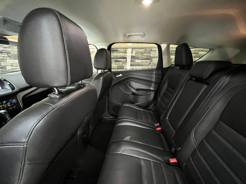Used 2017 Ford Escape SE w/ SE Leather Comfort Package AWD/4WD image 44