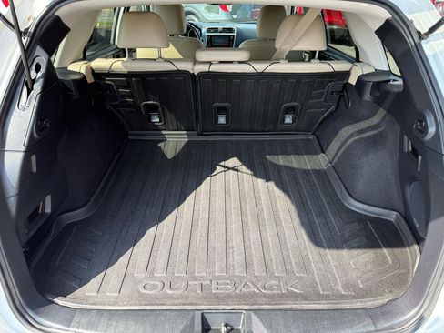 Used 2019 Subaru Outback 2.5i Limited AWD/4WD image 17