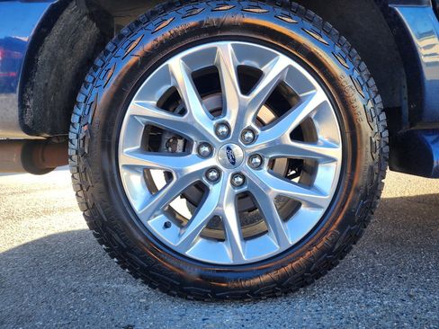 Used 2016 Ford Expedition Limited image 43