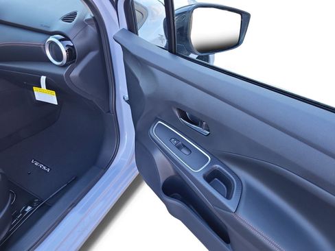 New 2025 Nissan Versa SR w/ Trunk Package image 22
