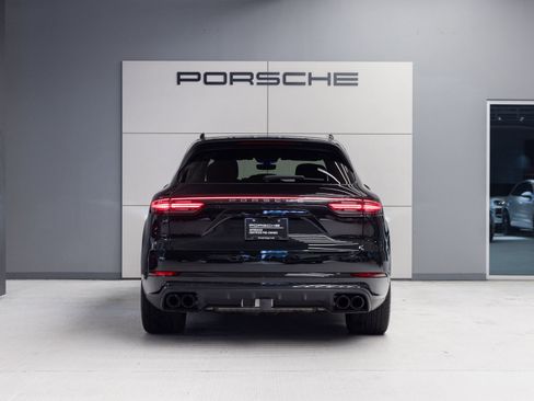 Certified 2023 Porsche Cayenne S Platinum w/ Assistance Package AWD/4WD image 8