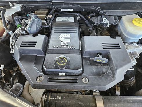 Used 2020 RAM 2500 Limited image 31