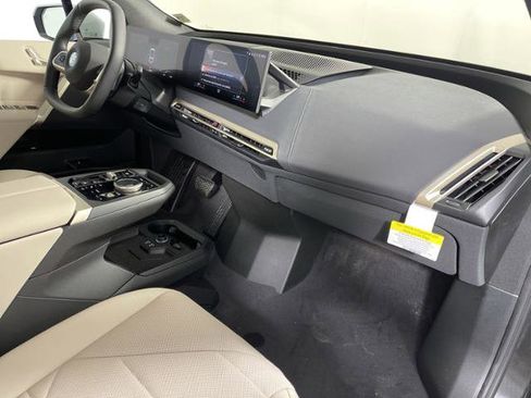 New 2022 BMW iX xDrive50 w/ Convenience Package image 33