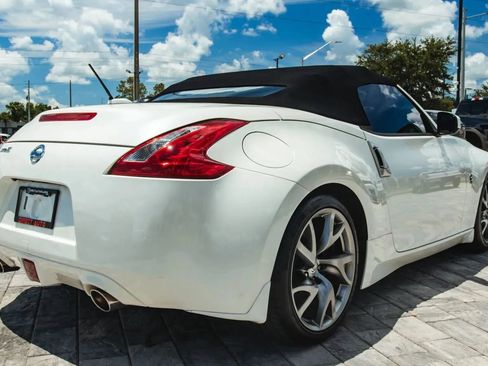 Used 2013 Nissan 370Z Touring w/ Sport Pkg RWD image 17