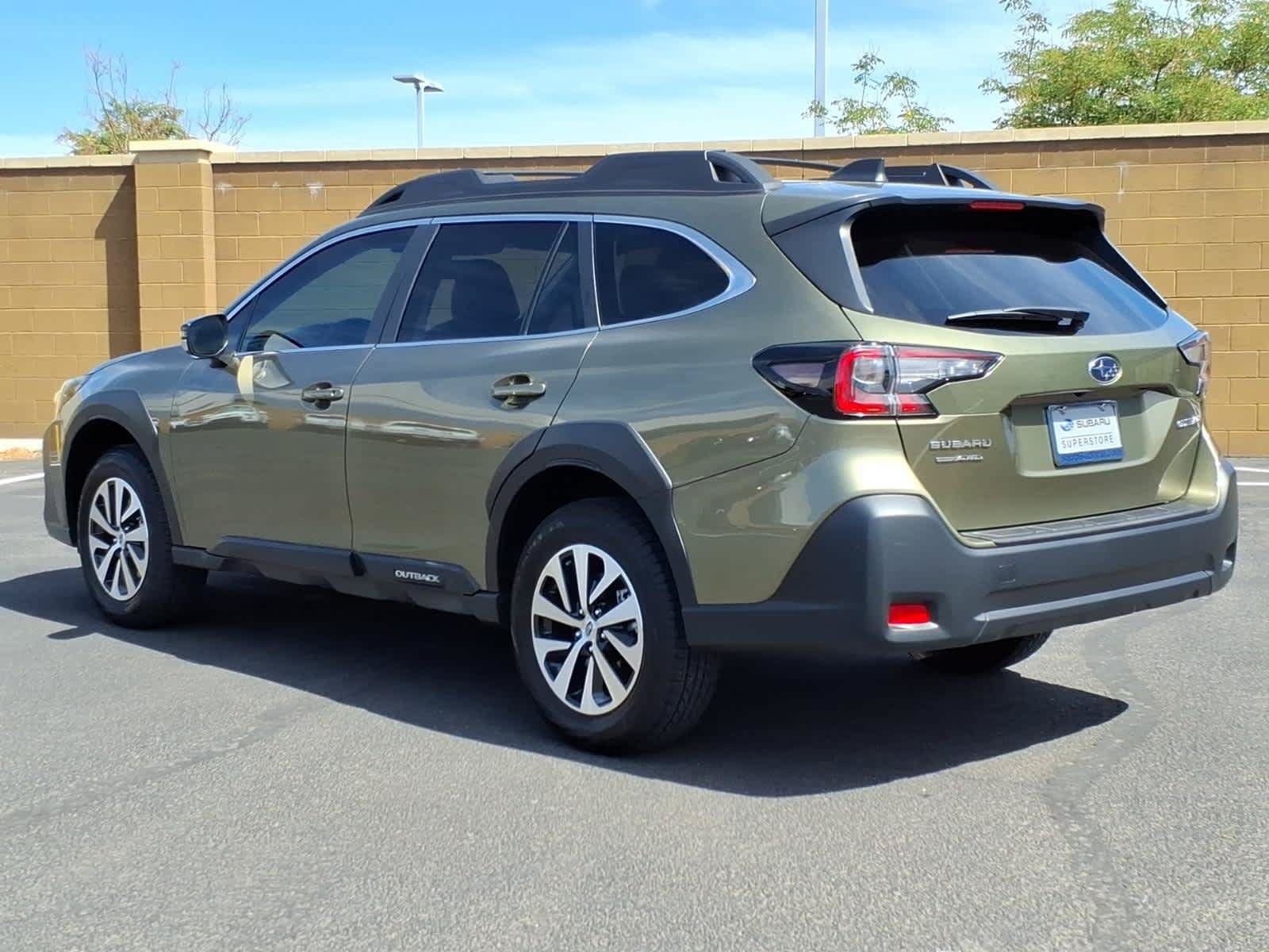 Used 2025 Subaru Outback Premium w/ Popular Package #1A AWD/4WD image 5