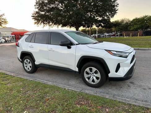 Used 2024 Toyota RAV4 LE image 7