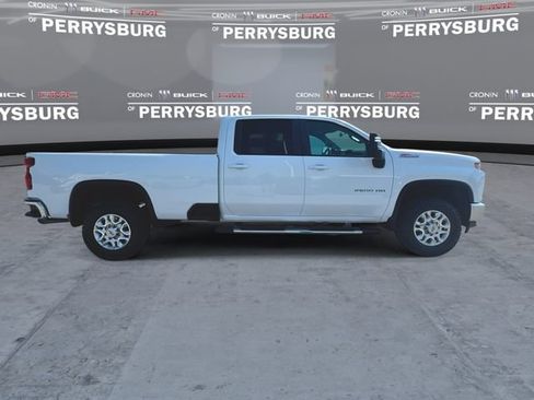 Used 2023 Chevrolet Silverado 2500 LT w/ Convenience Package AWD/4WD image 9