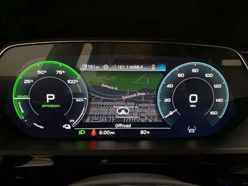 Used 2024 Audi Q8 e-tron Prestige w/ Prestige Package image 11