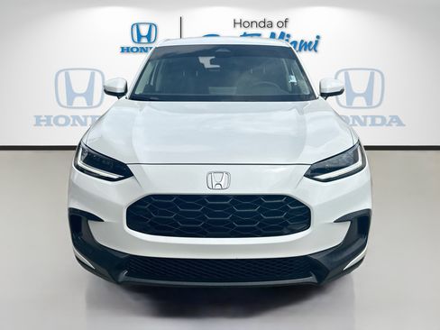 Used 2024 Honda HR-V LX image 2