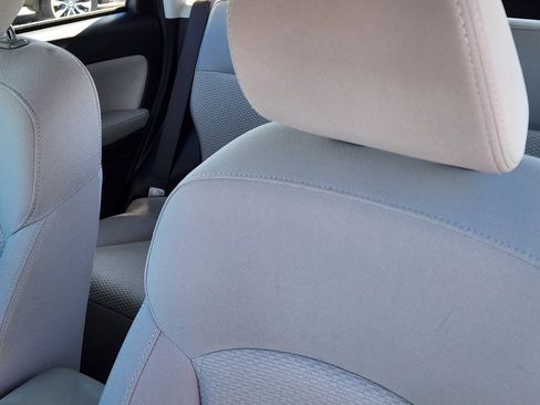 Used 2016 Subaru Forester 2.5i w/ Alloy Wheel Package image 14