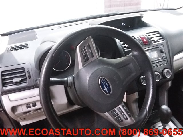 Used 2014 Subaru Forester 2.5i AWD/4WD image 11