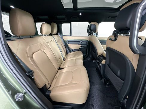 New 2026 Land Rover Defender 110 X-Dynamic SE AWD/4WD image 25