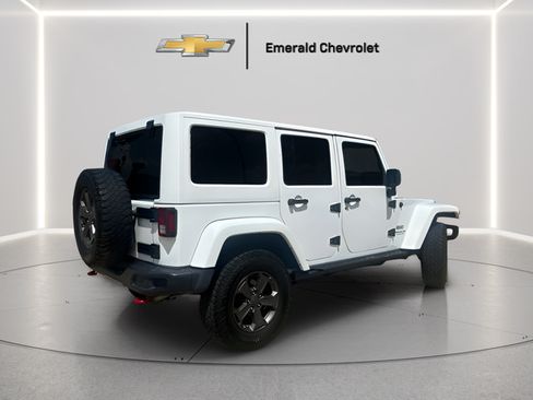 Used 2017 Jeep Wrangler Unlimited Rubicon AWD/4WD image 6